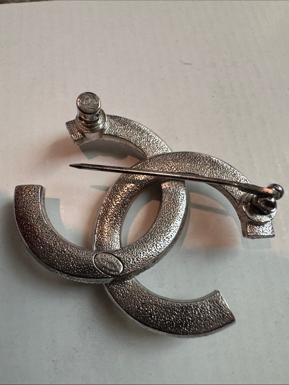 Chanel brooch - Picture 11 of 12